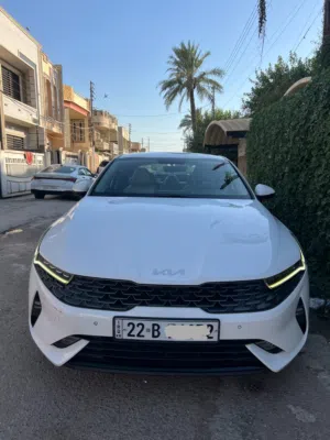 كي فايف 2022 خليجي مكفوله من عده جاملغ الخلفي صبغ 4 اصابع فقط وعندي سونار ماشيه 99 مواصفات بصمه