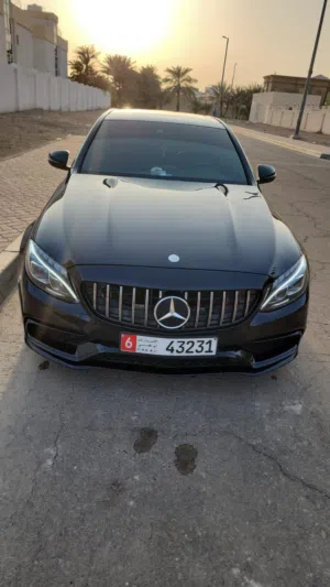 Mercedes-Benz C63-2016 V8