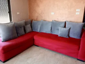 طقم كورنر حرف Lمع ثنائية +ديكور مدخل +ثرية +طاولات لون ابيض عدد 2 من ايكيا