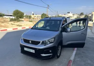 بيجو ريفتر 2019 للبيع