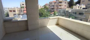 شقة مميزة للبيع في ام اذينة مع اطلالة رائعة