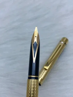 قلم ريشة شيفر مطلي ذهب مع ريشة ذهبية السعر 15 نهائي