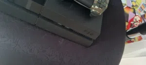 Ps4 with 2 controllers in a good condition