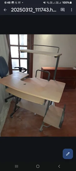 ‏أثاث كمبيوتر ‏.‏ مستعمل‏2