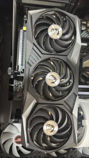 كرت شاشة MSI RTX 3060TI OC 3 مراوح بحاله الوكاله