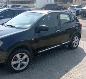 للبيع نيسان قشقاي 2010 كامل المواصفات ما عدا الفتحه