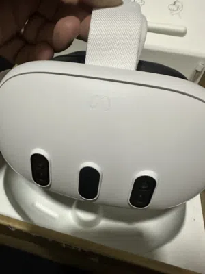 نظارة VR ميتا كويست 3 بذاكرة 512 GB بالكرتون