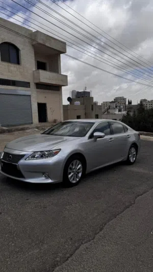 لكزس ES300h موديل 2014