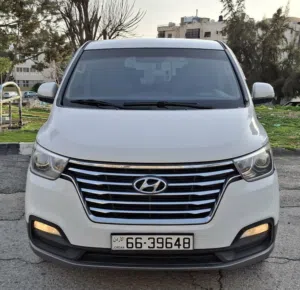 هيونداي H-1 2019 بنزين 9 راكب يسجل باسم شخصي.