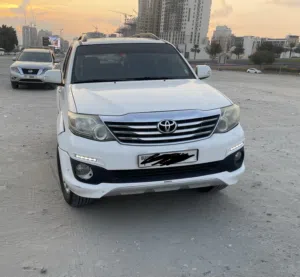 تويوتا فورتشنر 2014 أبيض–7ركاب–بحالة جيده  Toyota Fortuner 2014 for Sale–White –7Seater–Good  Cond