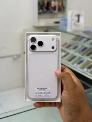 iPhone 17 Pro Max 256 GB Box Piece - Fine and Amazing condition