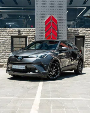 TOYOTA C-HR Hybrid 2018  تويوتا سي أتش آر