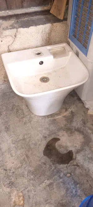 مغاسل للبيع نضيفات