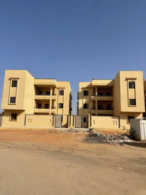 للبيع 2 فيلا الجريف غرب مربع 84. ... ملك حر