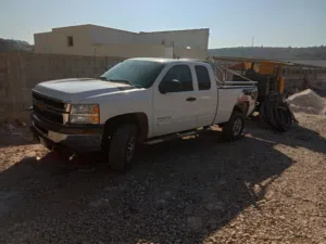 Used Chevrolet Silverado in Qalqilya