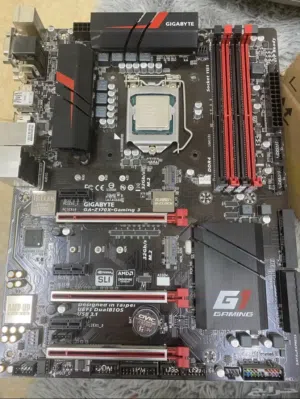 مذربورد جيجابايت قوية جدا ومعالج i7 الجيل السادس k مستعملة