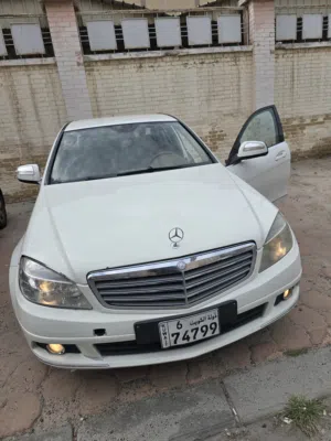 مرسيدس C180 بحالة جيده جدآ