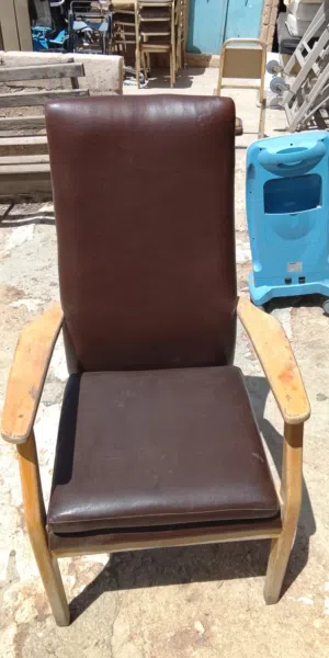 كراسي مطاعم ومقاهي