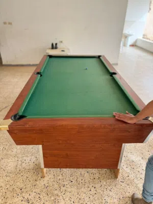 بلياردي شبه جديد للبيع