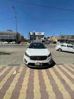 كيا سورينتو للبيع 2016