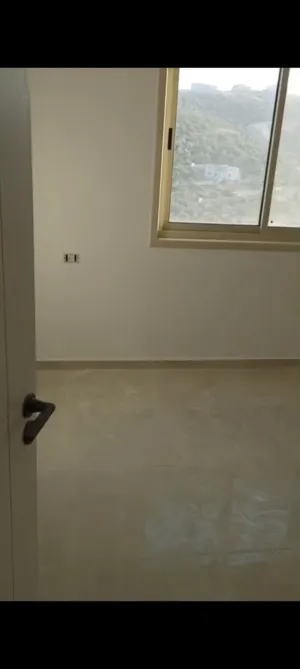 سقق-في-بيرزيت-مساحه-150متر-كل-شقه-دفعه-30-والباقي-60شهر