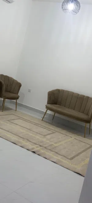 كراسي فخمة مع السجاد ب20 ريال فقط