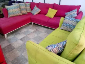 اطقم كنب بحالة الجديد تفصيل خشب سويد بحالة منتازه جدا