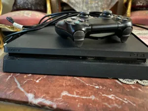 بلايستيشن ps4 slim