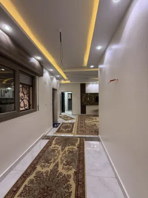 شقه دات تشطيب ممتاز للبيع ف حي إسطنبول