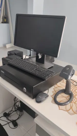 Windows Dell  Computers  for sale  in Al Dakhiliya