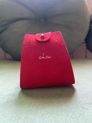 POUCH OMEGA