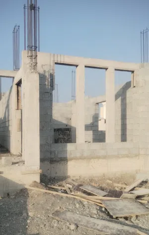 على استعداد تام لبناء بيت العمر بامهر الايدي العاملة وبيع وشراء الاراضي سكني في ولاية شناص