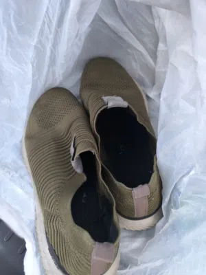 أحذية متفرقة للبيع (مستعمل ماركات)