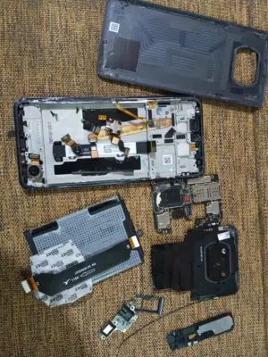 قطع لجهاز poco x3pro اصلية
