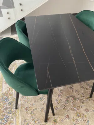 طاولة طعام انيقه وجميله