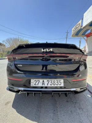 للبيع k5 2023 وارد امريكي باسمي مداور وين ميعجبك السيارة حيل نضيفه مكينه 1600 تيربو