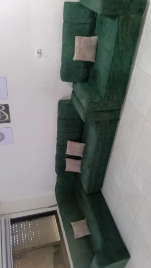 طقم كورنر بحالة متوسطة للبيع بسعر مغري جدا