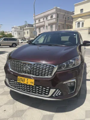 Used Kia Sorento in Muscat