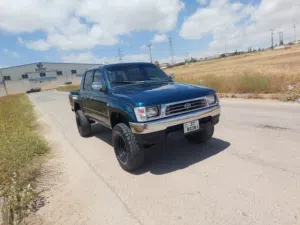 Used Toyota Hilux in Amman