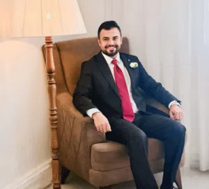 عثمان خميس 
