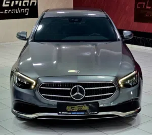 Mercedes Benz E200 2021 قاطعة : 70000 km فقط وارد المانيا بحالة الوكالة