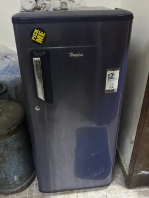 Really good model whirlpool fridge only frezzer door broken work best