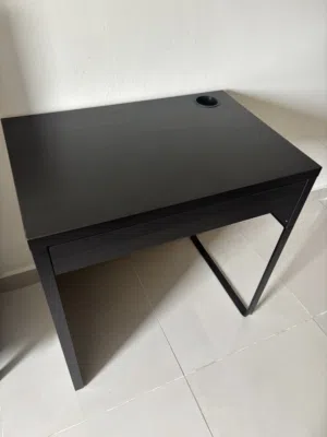 Study Desk for Sale – Excellent Condition