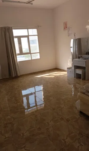 غرفة مفروشة للموظفات والطالبات ( العمانيات فقط ) في الخوض السابعة