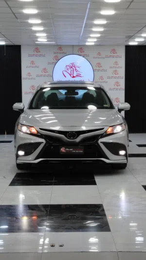 Used Toyota Camry in Al Batinah