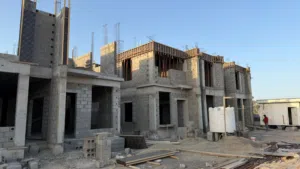 اخر فلة نادرة متبقيه تبعد عن البحر 1 كيلو وعن حديقه النسيم 1 كيلو و تبعد عن مسقط 5 دقايق