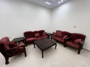 طقم موريس مستخدم بحالة جيدة