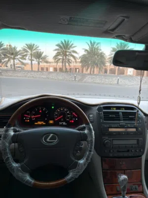 Used Lexus LS in Muscat