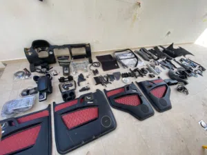 قطع غيار ديكور راخلي كامل او منفصل مرسيدسW463 AMG g63 2016