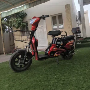 سكوتر مستعمل بحاله ممتازه اسعر 60